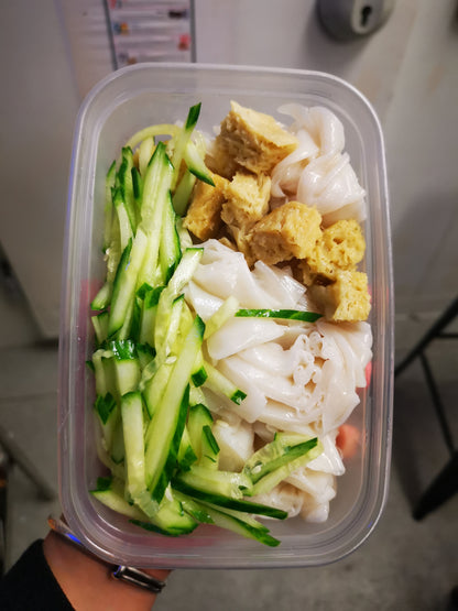 新鲜现做米凉皮 Rice Liangpi